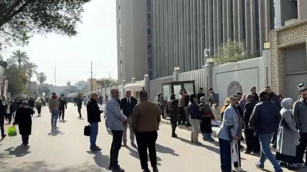 تظاهرات واعتصامات.. إلغاء المخصصات الجامعية يشعل العاصمة العراقية بغداد - سبوتنيك عربي