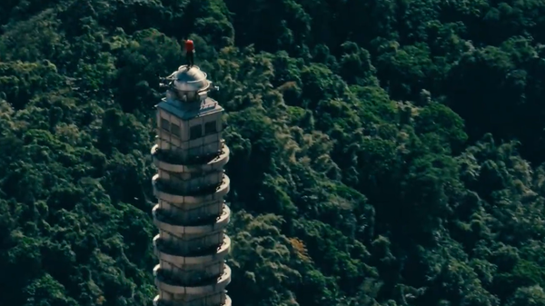 المتسلق الأمريكي أليكس هونولد تسلق ناطحة السحاب تايبيه 101 في تايوان دون وسائل أمان  - سبوتنيك عربي