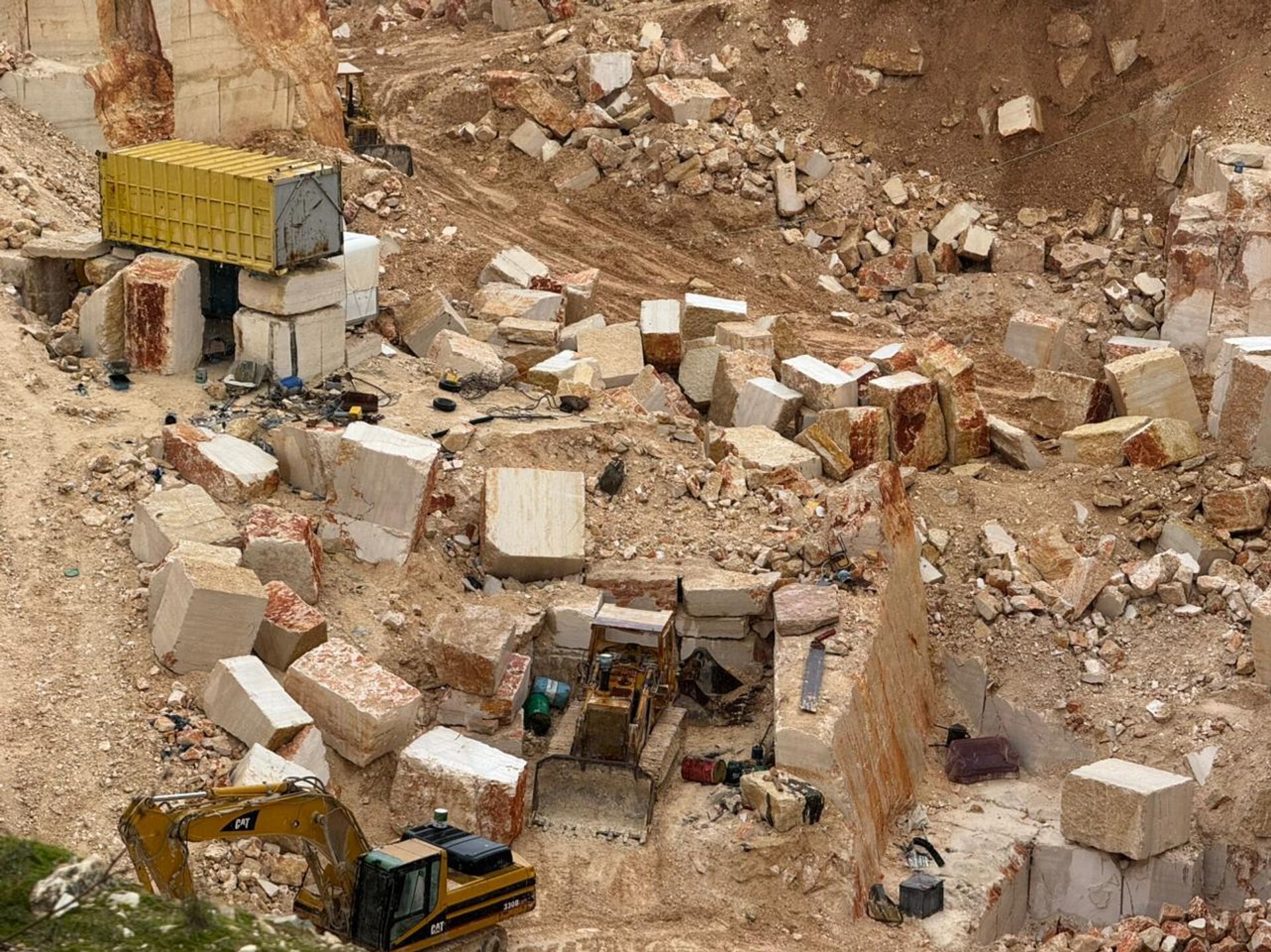 الاقتصاد الفلسطيني ينزف على صخور الضفة الغربية جراء القيود الإسرائيلية - سبوتنيك عربي, 1920, 25.01.2026