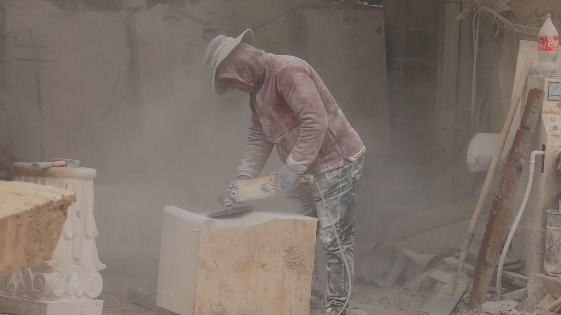 الاقتصاد الفلسطيني ينزف على صخور الضفة الغربية جراء القيود الإسرائيلية - سبوتنيك عربي, 1920, 25.01.2026