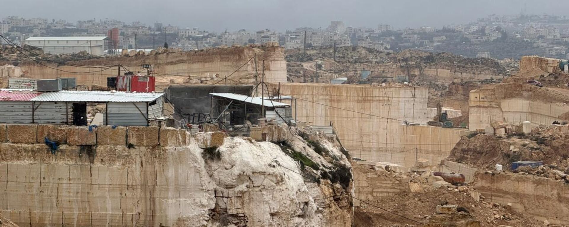 الاقتصاد الفلسطيني ينزف على صخور الضفة الغربية جراء القيود الإسرائيلية - سبوتنيك عربي, 1920, 25.02.2026