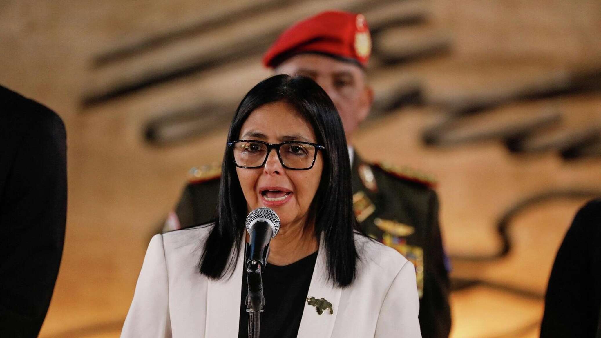 رئيسة فنزويلا بالإنابة تنتقد الضغوط الأمريكية: كفى أوامر من واشنطن