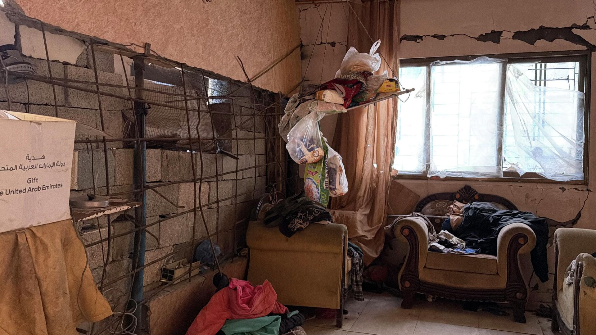 البيوت الآيلة للسقوط في قطاع غزة... خطر يهدد حياة المواطنين في ظل انعدام البدائل - سبوتنيك عربي, 1920, 27.01.2026