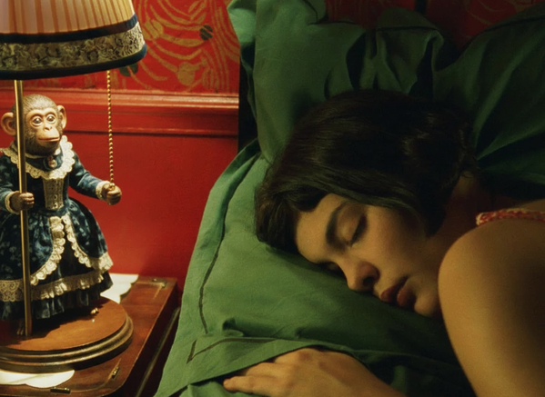 تم توليد فيلم "أميلي" باستخدام الذكاء الاصطناعي. تحولت قاعدة المصباح على اليسار إلى قرد - سبوتنيك عربي