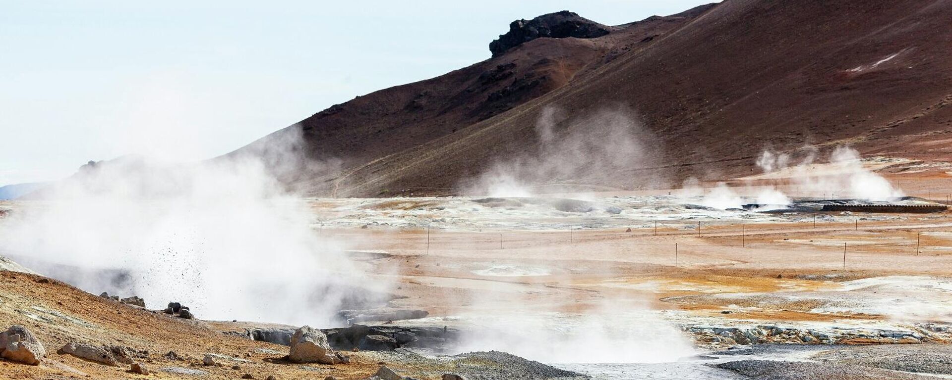 دخان يخرج من الأرض - سبوتنيك عربي, 1920, 31.01.2026