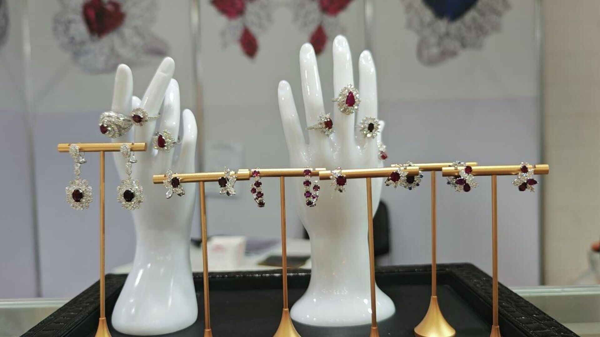 الياقوت الروسي… حجر الحظ لعام 2026 يسطع في أسواق الإمارات - سبوتنيك عربي, 1920, 02.02.2026