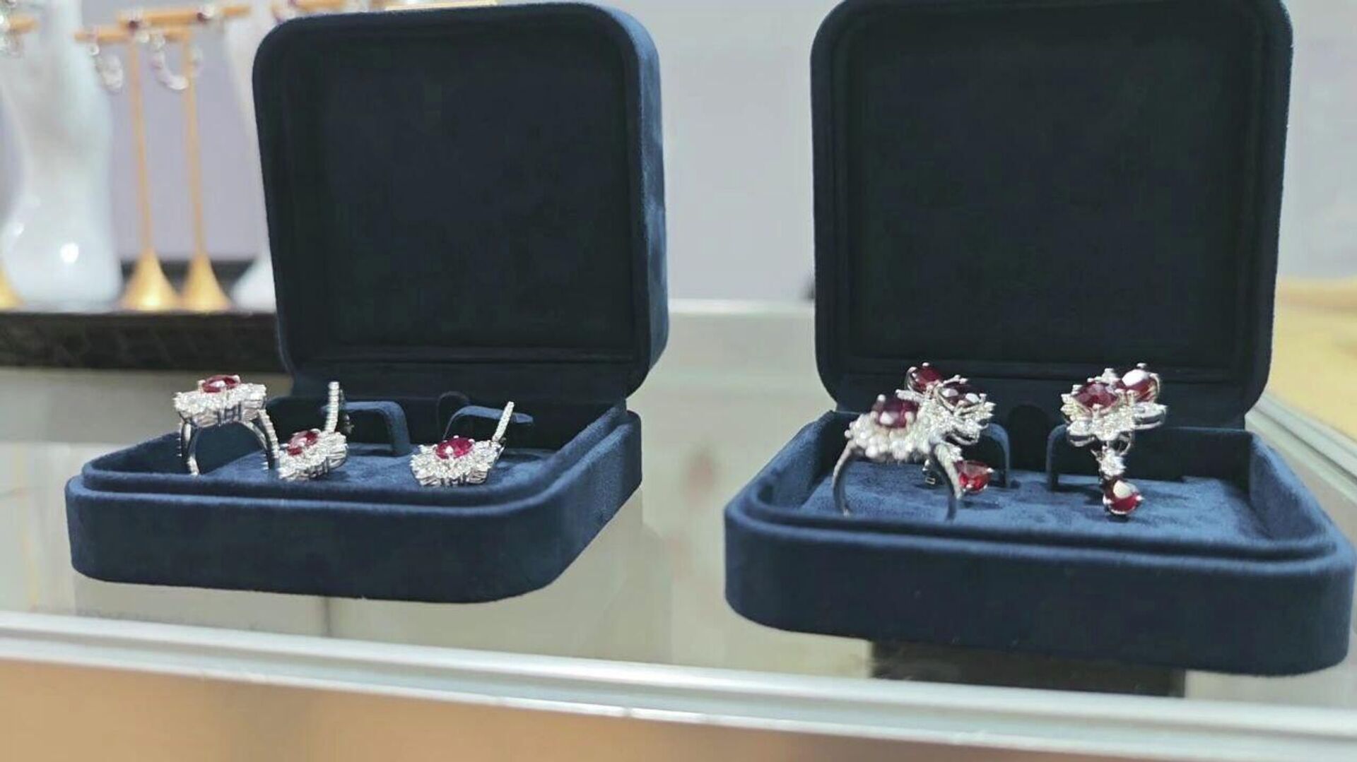 الياقوت الروسي… حجر الحظ لعام 2026 يسطع في أسواق الإمارات - سبوتنيك عربي, 1920, 02.02.2026