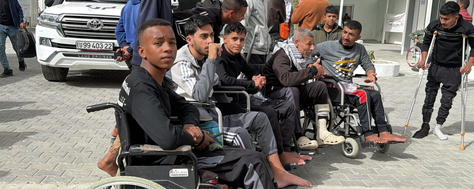 فتح معبر رفح أمام الحالات الإنسانية والمواطنين - سبوتنيك عربي, 1920, 11.02.2026