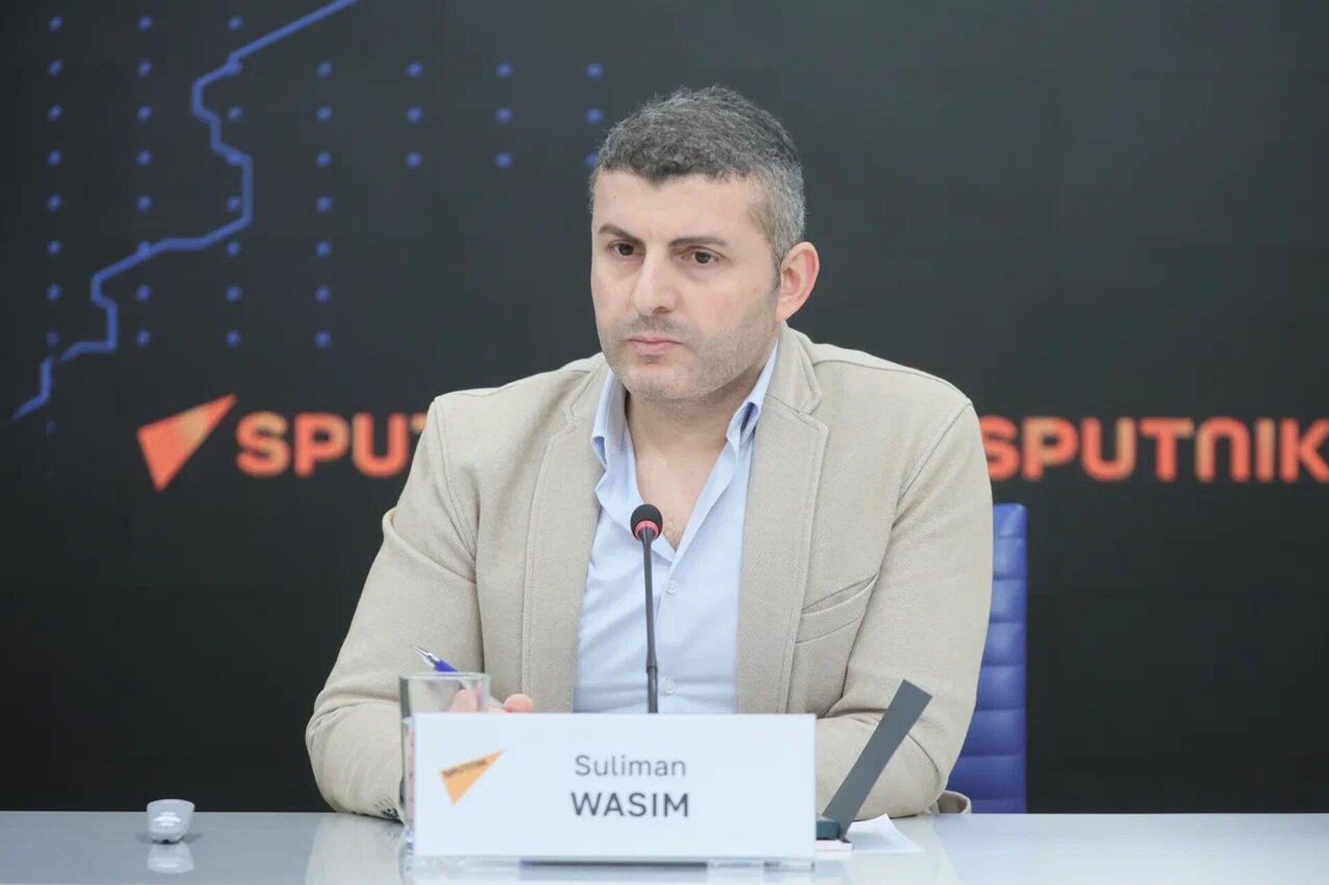 سبوتنيك وجامعة طرابلس تنظمان ورشة عمل حول استثمار الذكاء الاصطناعي في قطاع الإعلام - سبوتنيك عربي, 1920, 03.02.2026