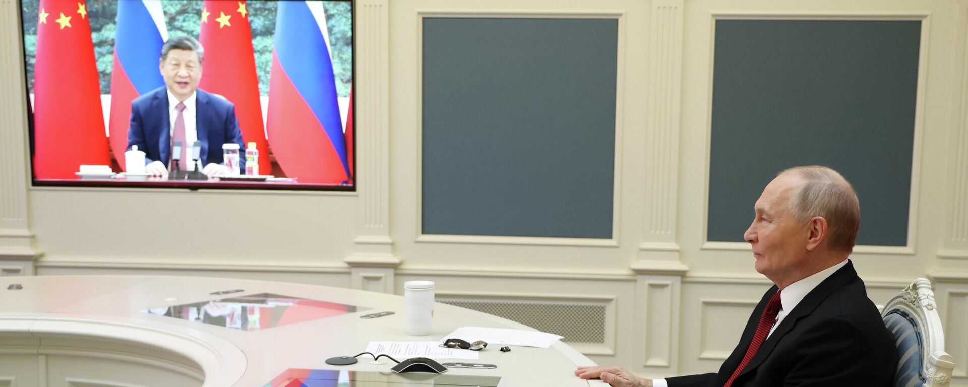 الرئيس الروسي فلاديمير بوتين، ونظيره الصيني، شي جين بينغ - سبوتنيك عربي, 1920, 04.02.2026