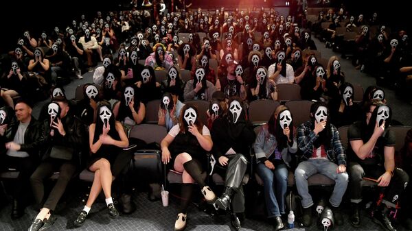 Атмосфера мероприятия Крик 7 x Meta Creator Event в студии Paramount Pictures в Лос-Анджелесе, Калифорния - سبوتنيك عربي