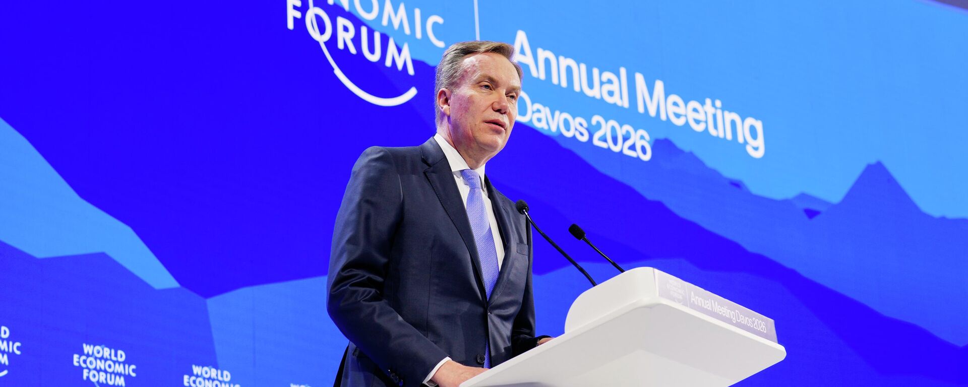 CEO of the World Economic Forum Borge Brende talks during of the Annual Meeting of the World Economic Forum in Davos, Switzerland, Tuesday, Jan. 20, 2026. (AP Photo/Markus Schreiber) - سبوتنيك عربي, 1920, 06.02.2026