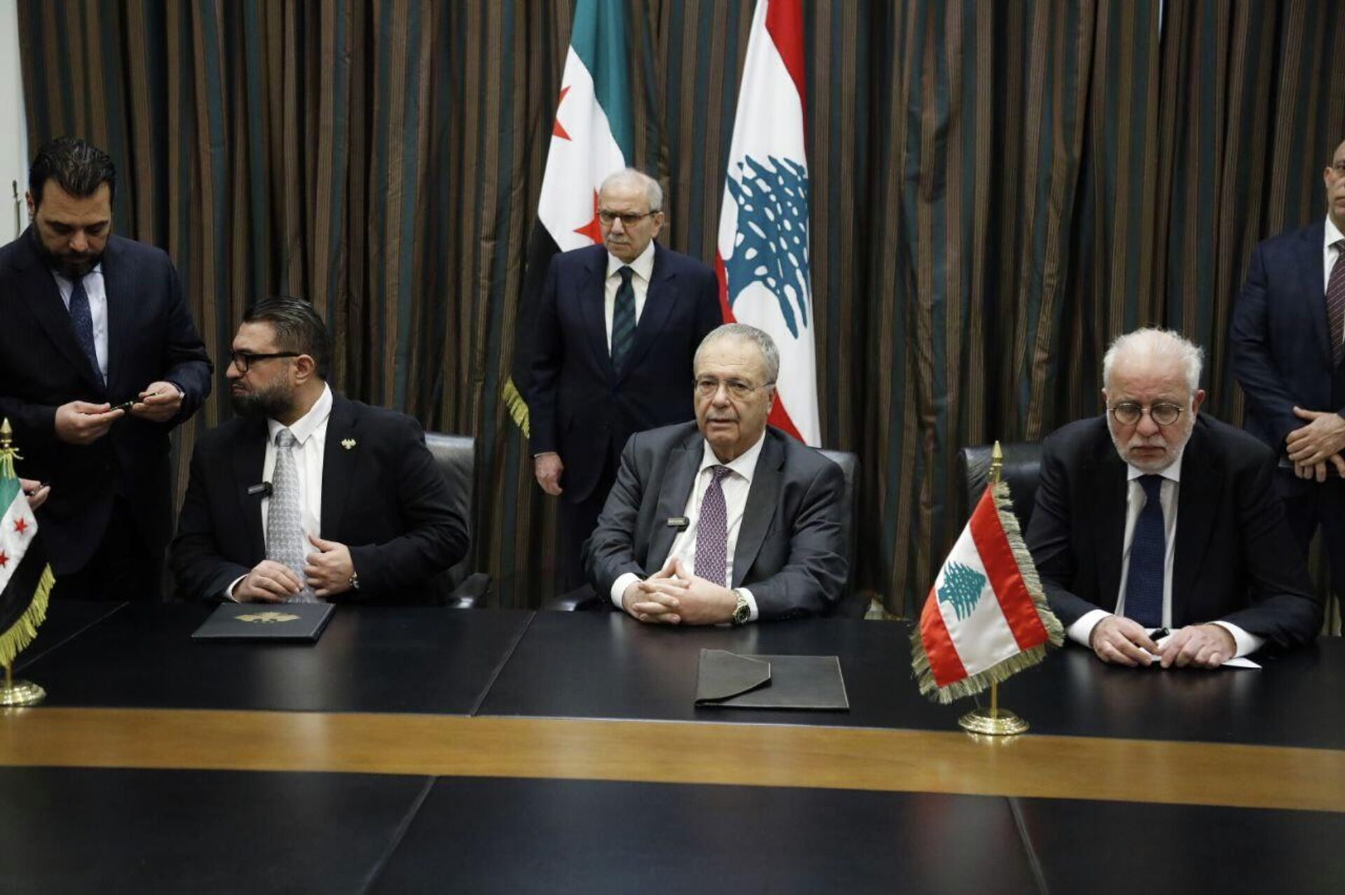 دمشق وبيروت توقعان اتفاقية لنقل المحكومين السوريين إلى بلدهم
 - سبوتنيك عربي, 1920, 06.02.2026