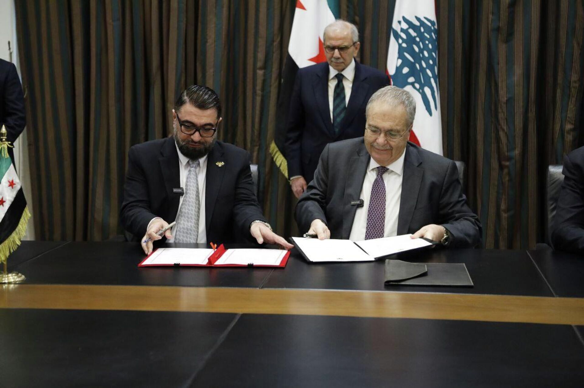 دمشق وبيروت توقعان اتفاقية لنقل المحكومين السوريين إلى بلدهم
 - سبوتنيك عربي, 1920, 06.02.2026