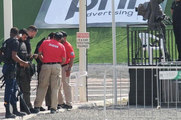 استعدادات الفرق المشاركة في &quot;تحدي الإمارات&quot; للفرق التكتيكية في دبي، الإمارات العربية المتحدة، 7 فبراير 2026 - سبوتنيك عربي