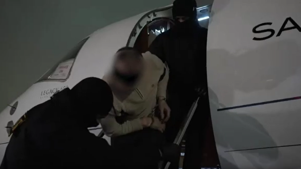 الأمن الفيدرالي الروسي يعتقل أحد منفذي محاولة اغتيال الفريق أليكسييف بعد القبض عليه في دبي - سبوتنيك عربي