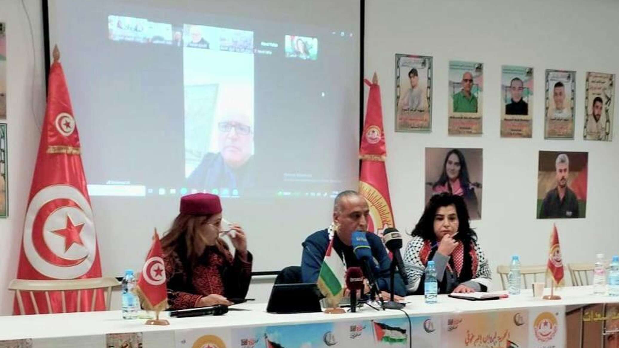 اتحاد الشغل التونسي يطلق حملة "المليون توقيع" من أجل الأسرى الفلسطينيين.. صور