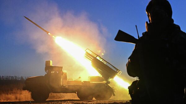 راجمة غراد تابعة لقوات المركز - سبوتنيك عربي