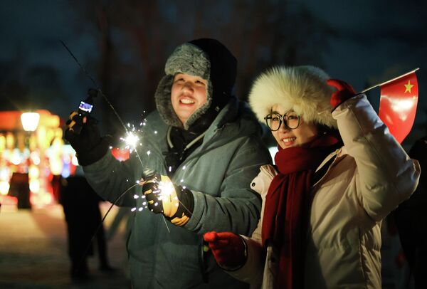 صورة من تفاعل الزوار، أثناء الاحتفال برأس السنة الصينية في سان بطرسبورغ. - سبوتنيك عربي