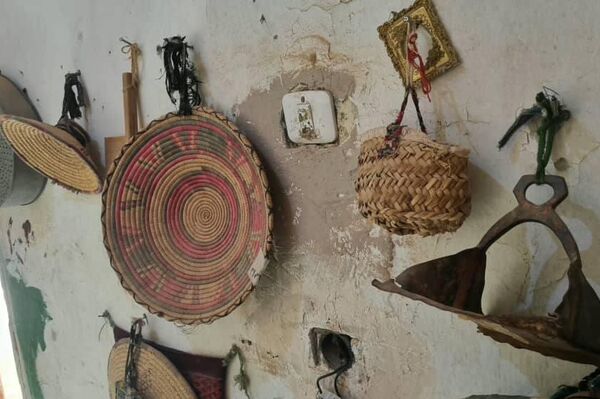 الحاجة فاطمة حارسة الذاكرة الشعبية في مدينة بني وليد الليبية - سبوتنيك عربي