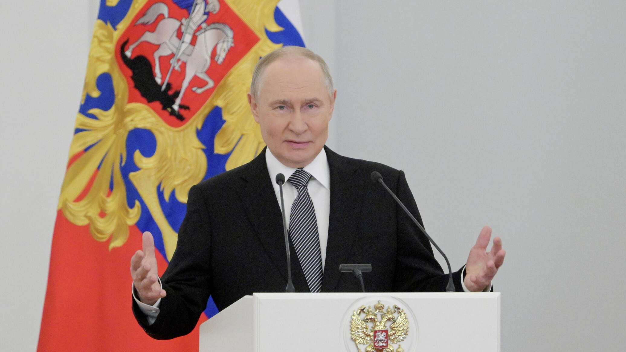 بوتين يجري محادثات مع رئيس مدغشقر للمرحلة الانتقالية في موسكو