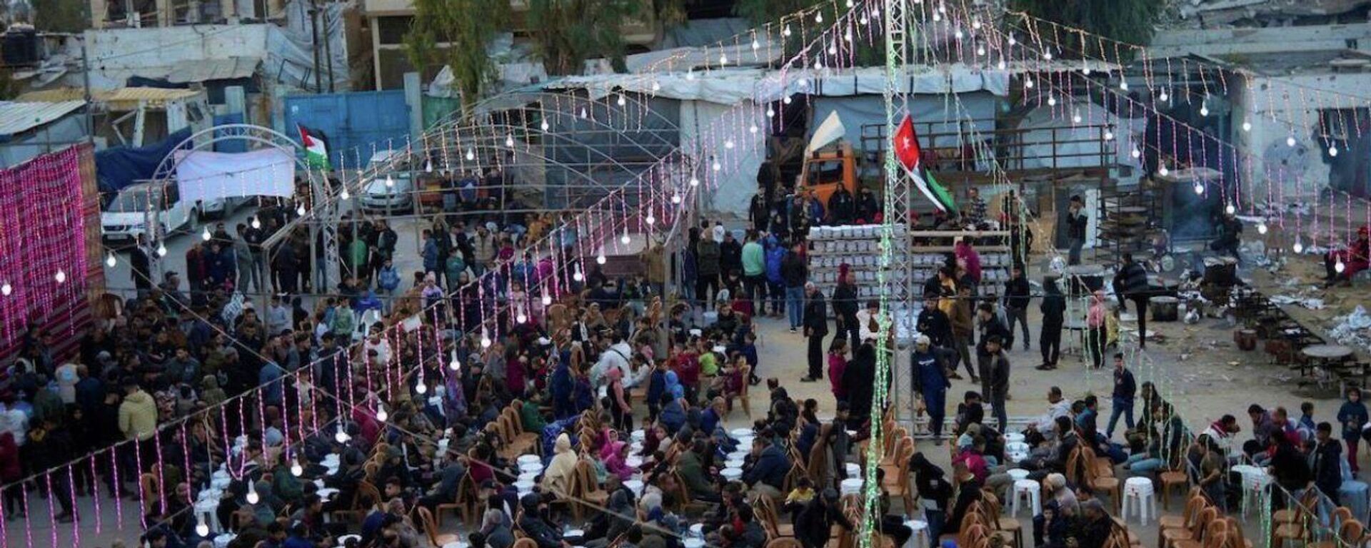 موائد الكرامة تكسر عتمة النزوح.. ملحمة أردنية لإغاثة غزة في رمضان 2026 - سبوتنيك عربي, 1920, 19.02.2026