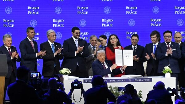 حفل توقيع وثيقة ميثاق مجلس السلام في دافوس - سبوتنيك عربي