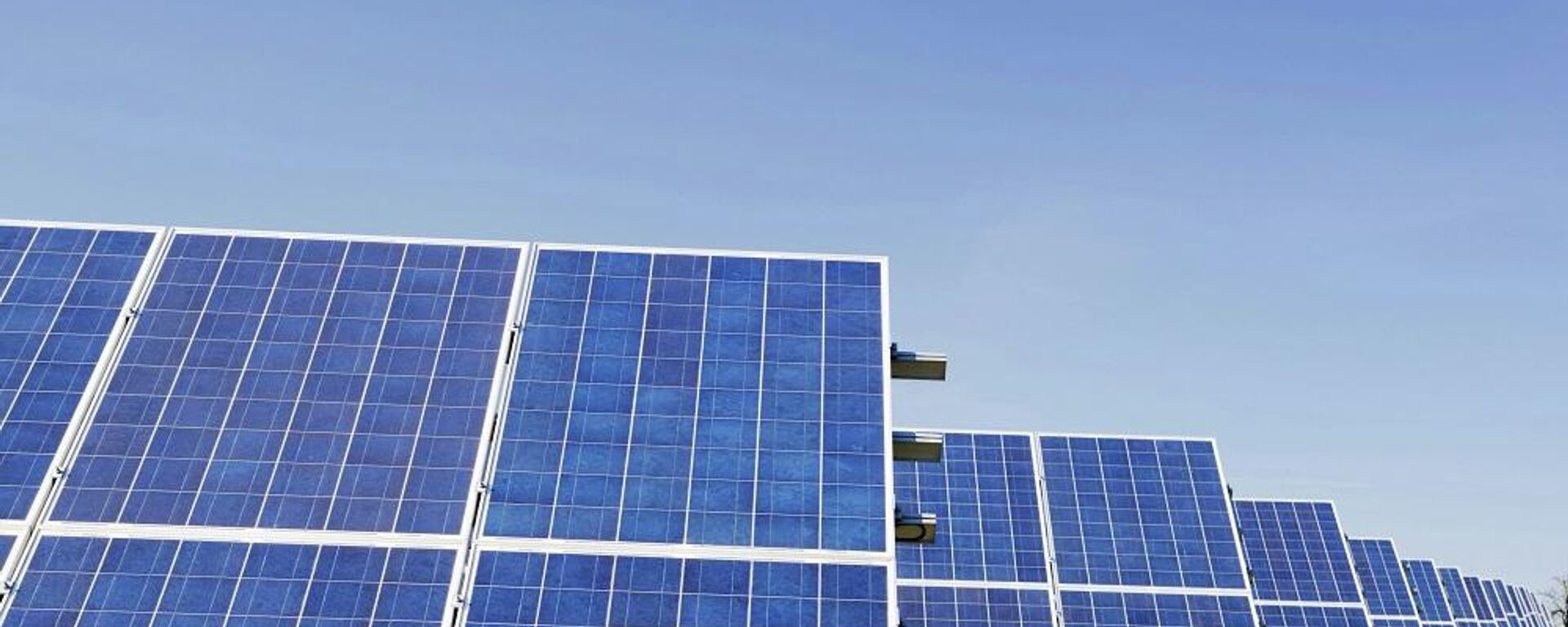 محطة طاقة شمسية - سبوتنيك عربي, 1920, 22.02.2026