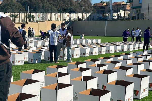 نادي مولودية الجزائري مبادرة تضامنية واسعة خلال شهر رمضان نادي مولودية الجزائري مبادرة تضامنية واسعة خلال شهر رمضان - سبوتنيك عربي