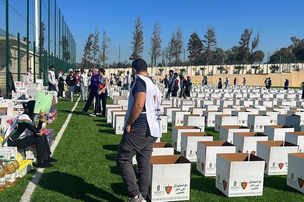 نادي مولودية الجزائري مبادرة تضامنية واسعة خلال شهر رمضان نادي مولودية الجزائري مبادرة تضامنية واسعة خلال شهر رمضان - سبوتنيك عربي