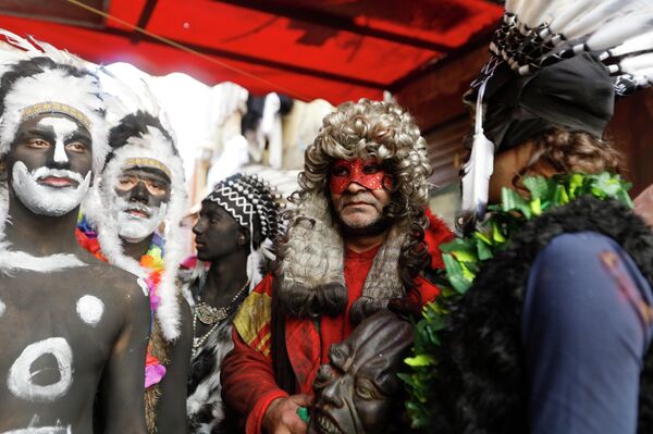 الزامبو.. أكثر المهرجانات غرابة وتميزا في لبنان
 - سبوتنيك عربي