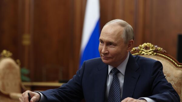 بوتين يلقي خطابا في اجتماع مجلس إدارة جهاز الأمن الفيدرالي الروسي - سبوتنيك عربي