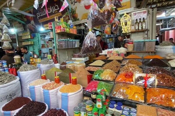 أسواق غزة تعود للحياة تدريجيا في شهر رمضان وسط قلة المشترين وغلاء الأسعار - سبوتنيك عربي