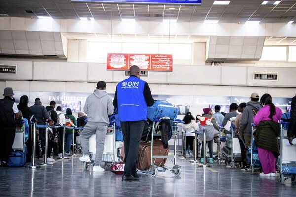 تونس: تأمين العودة الطوعية لـ309 مهاجرين نحو بلدانهم - سبوتنيك عربي