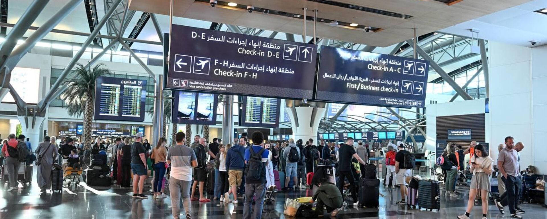 سلطنة عُمان تقوم بتيسير عودة المسافرين من الدول الشقيقة والصديقة إلى بلدانهم - سبوتنيك عربي, 1920, 05.03.2026