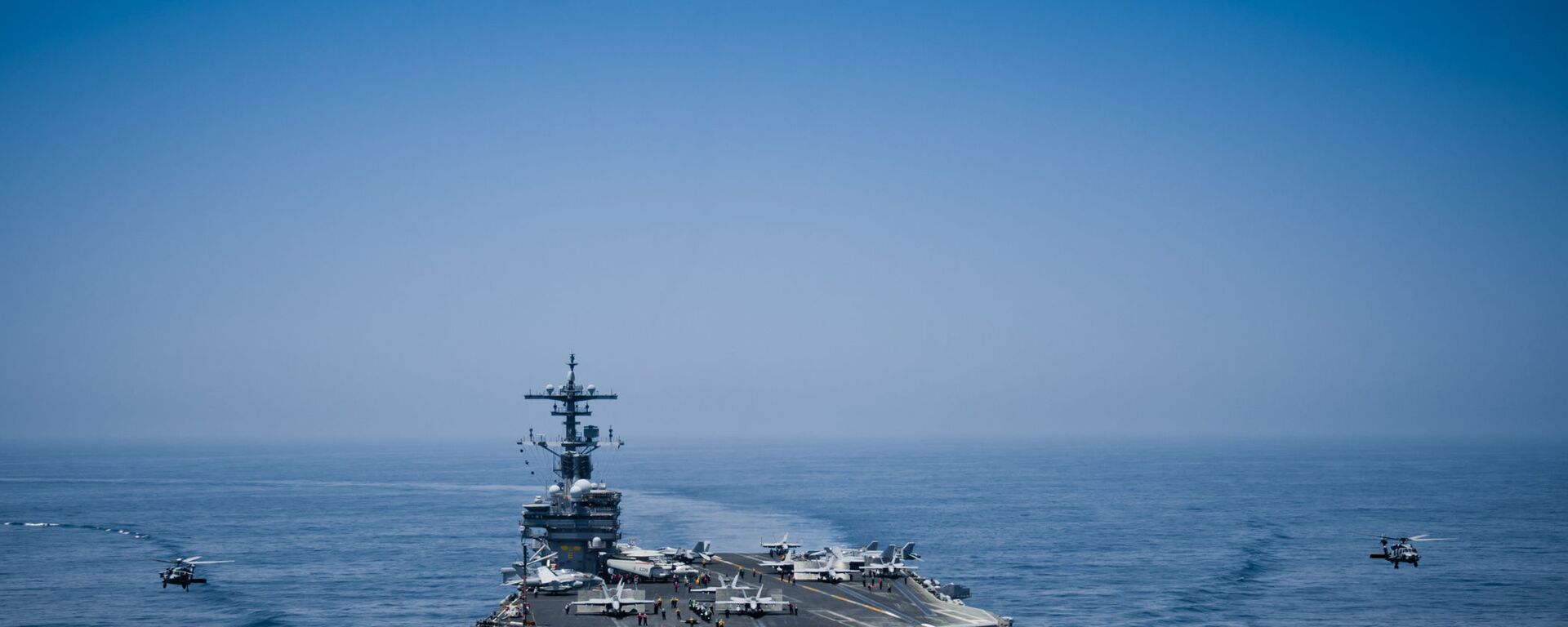 Американский авианосец George H.W. Bush - سبوتنيك عربي, 1920, 07.03.2026