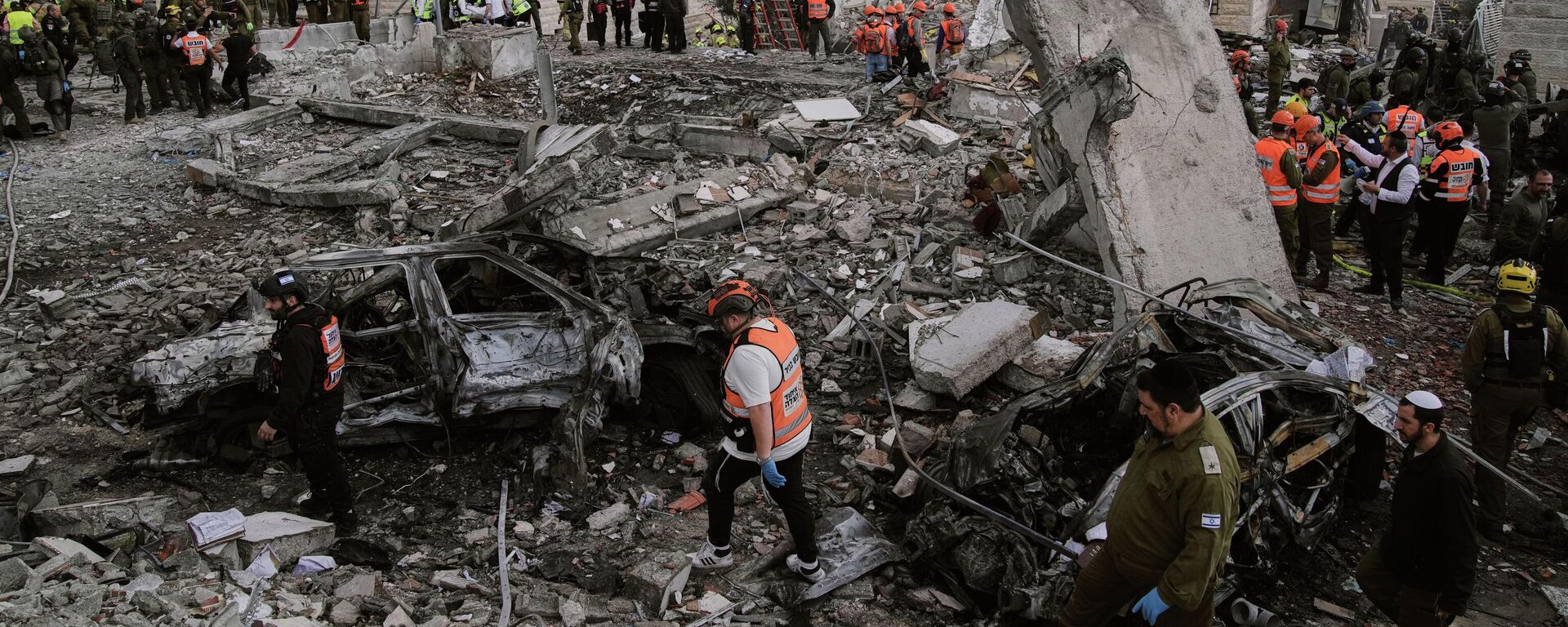 آثار قصف إيراني في إسرائيل - سبوتنيك عربي, 1920, 08.03.2026