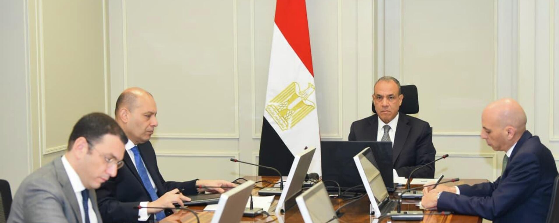 وزير الخارجية المصري بدر عبد العاطي يشارك في اجتماع مجلس جامعة الدول العربية على المستوى الوزاري في دورة غير عادية لبحث التصعيد العسكري في المنطقة والاعتداءات الإيرانية على الدول العربية - سبوتنيك عربي, 1920, 08.03.2026