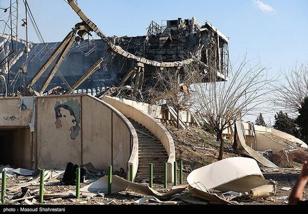 تضرر مجمع "آزادي" الرياضي نتيجة استهدافه بغارة جوية أمريكية - إسرائيلية - سبوتنيك عربي