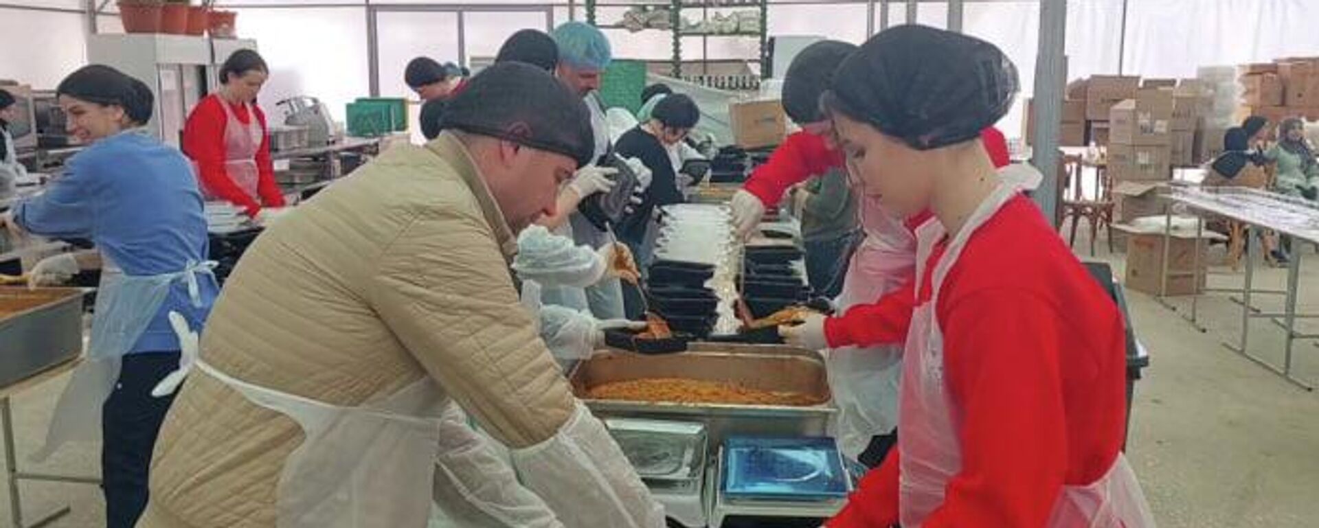  تضامنا مع النازحين في لبنان.. البيت الروسي والجالية الروسية  ينخرطان في مبادرات الإغاثة   - سبوتنيك عربي, 1920, 11.03.2026