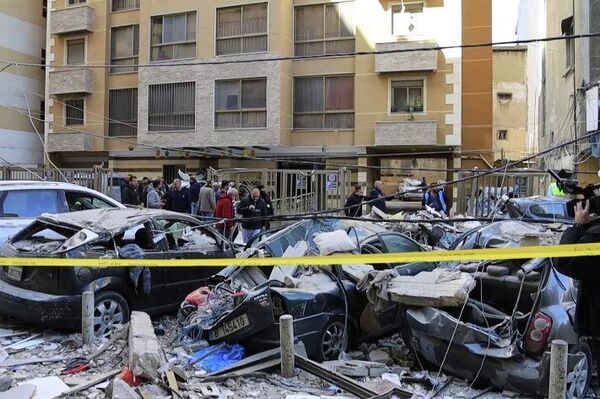 عدسة سبوتنيك ترصد الأضرار داخل الشقق السكنية في بيروت نتيجة غارة إسرائيلية    - سبوتنيك عربي