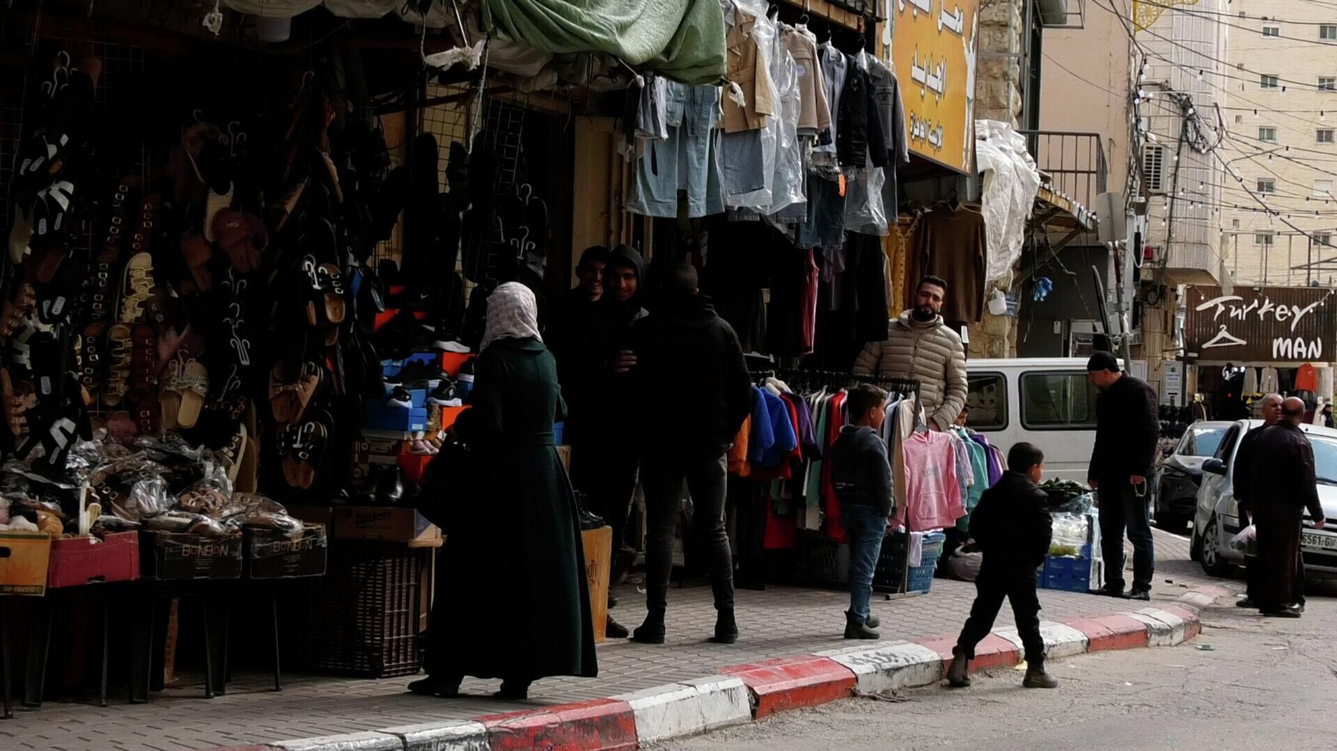 الحرب على إيران تفرض واقعا اقتصاديا وأمنيا جديدا على الضفة الغربية - سبوتنيك عربي, 1920, 11.03.2026
