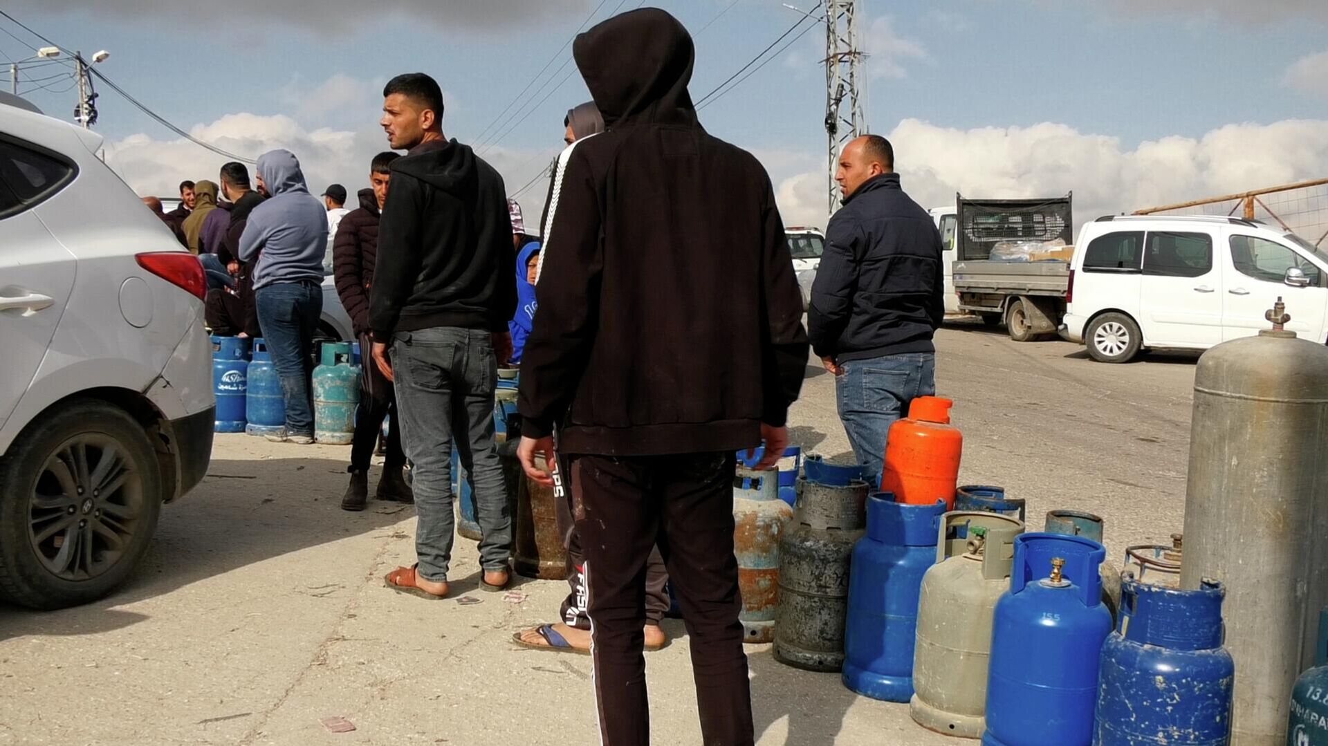 الحرب على إيران تفرض واقعا اقتصاديا وأمنيا جديدا على الضفة الغربية - سبوتنيك عربي, 1920, 11.03.2026