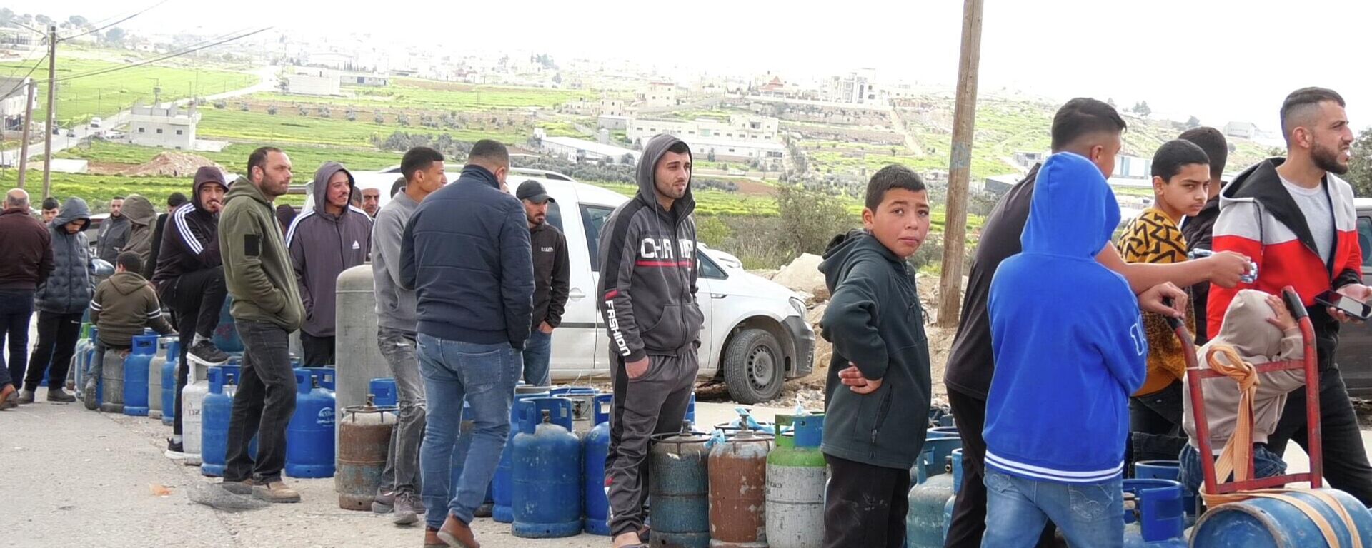 الحرب على إيران تفرض واقعا اقتصاديا وأمنيا جديدا على الضفة الغربية - سبوتنيك عربي, 1920, 12.03.2026