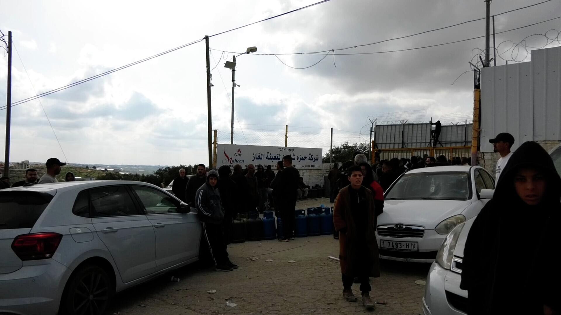 الحرب على إيران تفرض واقعا اقتصاديا وأمنيا جديدا على الضفة الغربية - سبوتنيك عربي, 1920, 11.03.2026