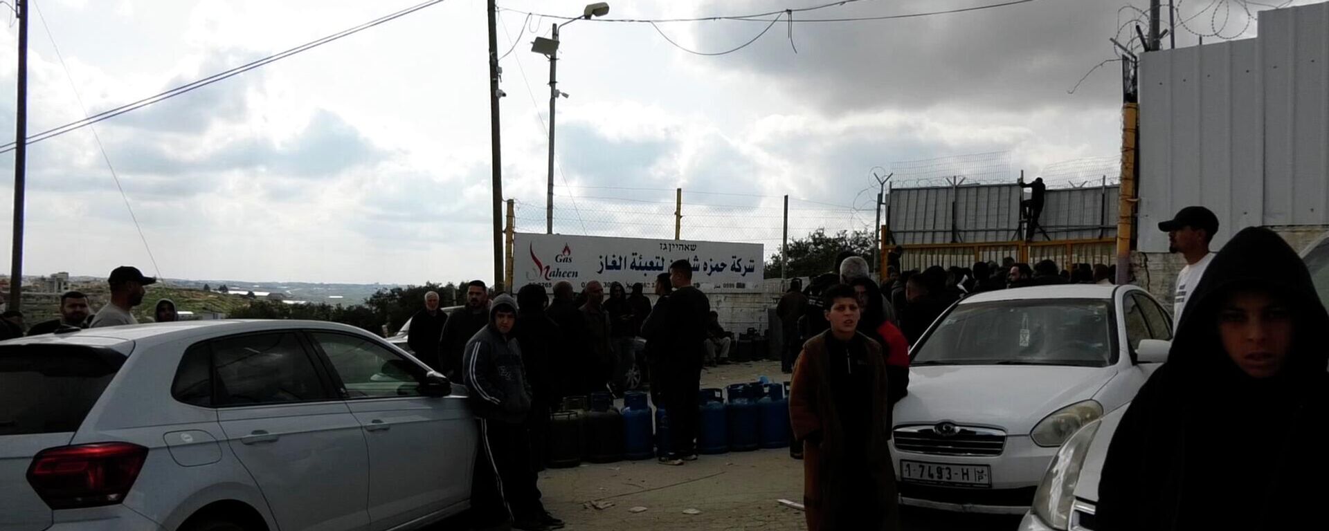 الحرب على إيران تفرض واقعا اقتصاديا وأمنيا جديدا على الضفة الغربية - سبوتنيك عربي, 1920, 14.03.2026