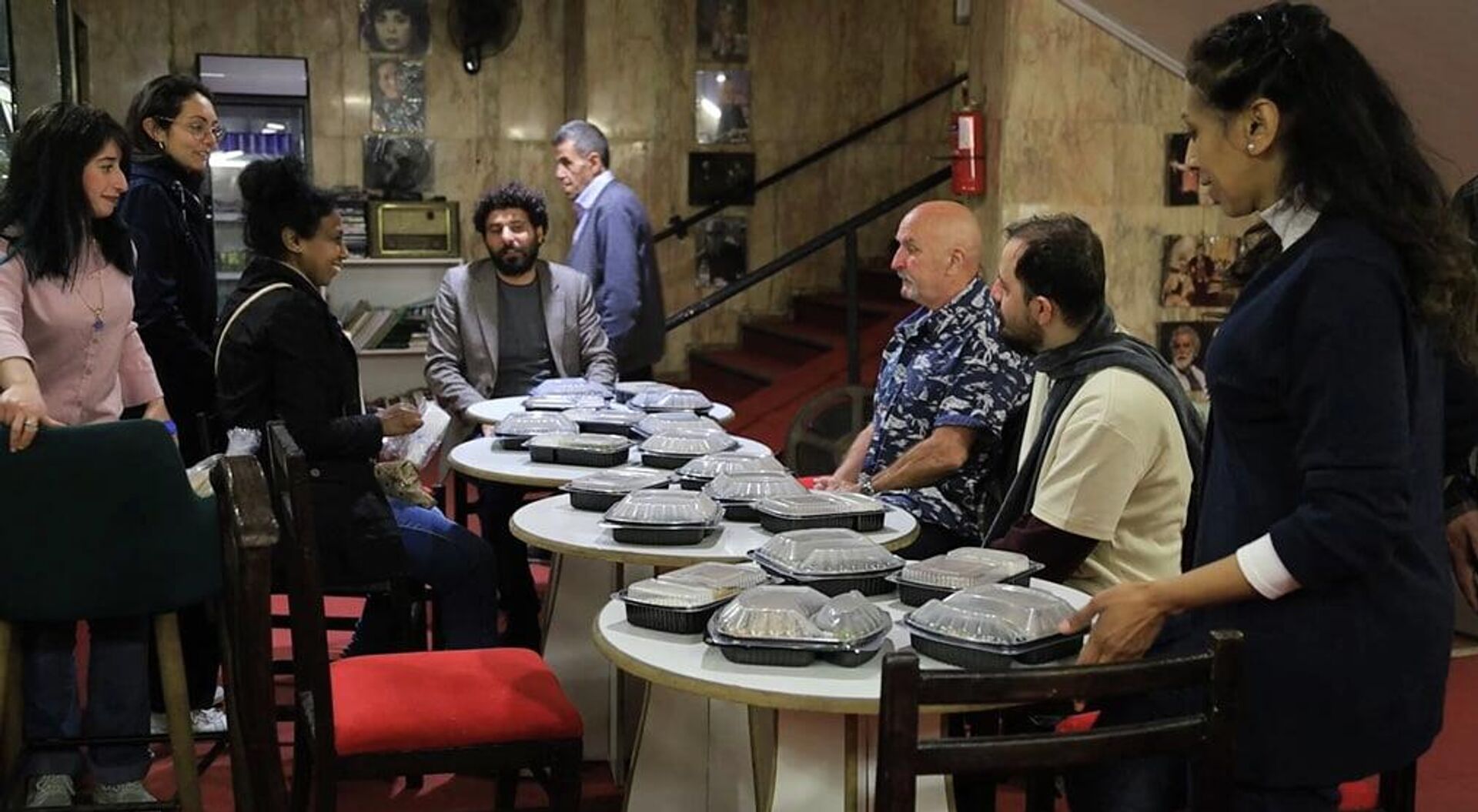 حين يتحول المسرح إلى بيت... حكايات نزوح داخل الكوليزيه في بيروت - سبوتنيك عربي, 1920, 11.03.2026