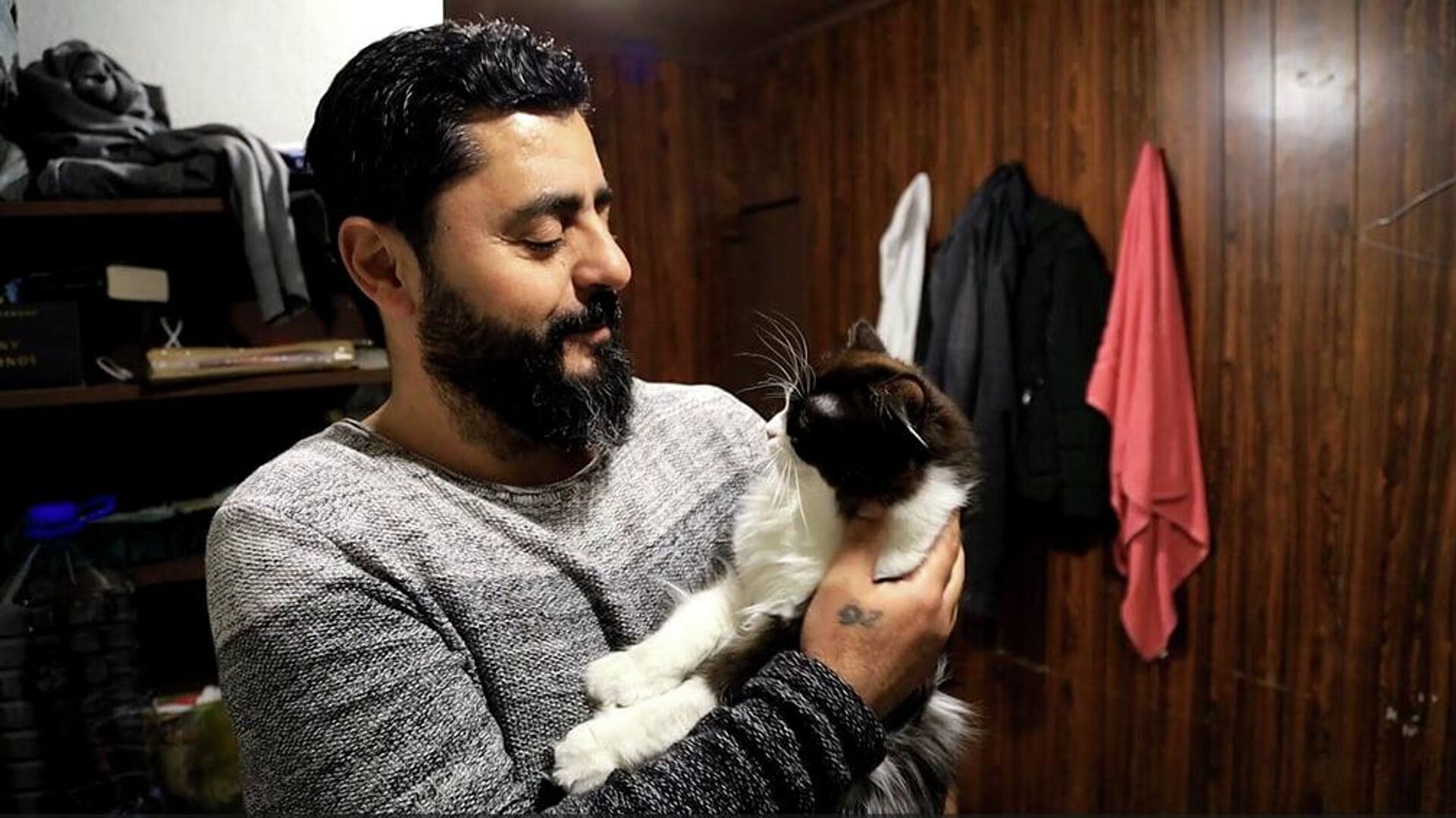 حين يتحول المسرح إلى بيت... حكايات نزوح داخل الكوليزيه في بيروت - سبوتنيك عربي, 1920, 11.03.2026