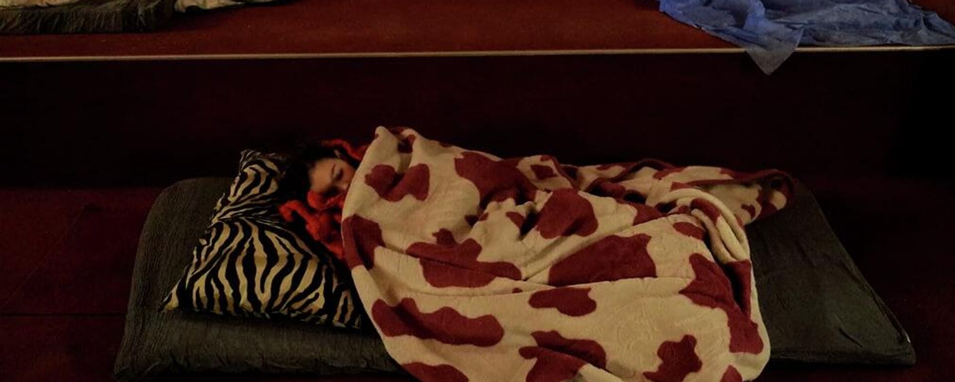 حين يتحول المسرح إلى بيت... حكايات نزوح داخل الكوليزيه في بيروت - سبوتنيك عربي, 1920, 12.03.2026