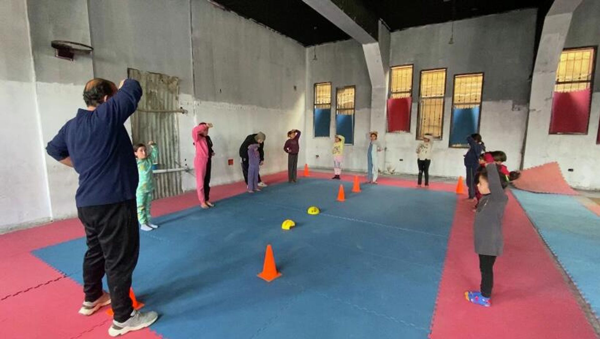 رياضة الكاراتيه تداوي ندوب الحرب في قلوب أطفال غزة - سبوتنيك عربي, 1920, 12.03.2026